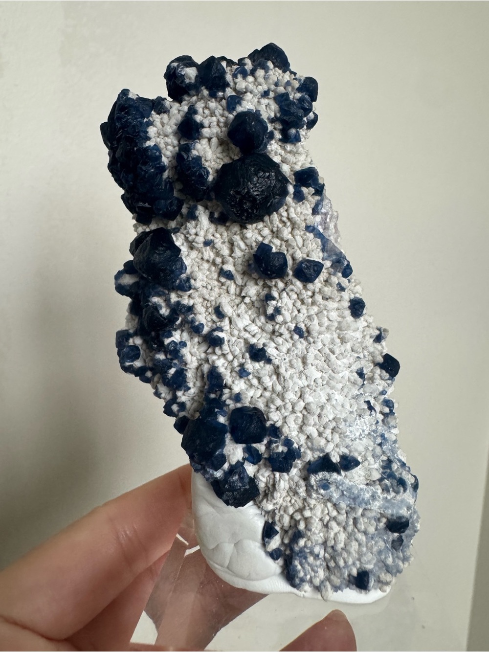 Blueberry fluorite with candle quartz from Inner Mongolia of China